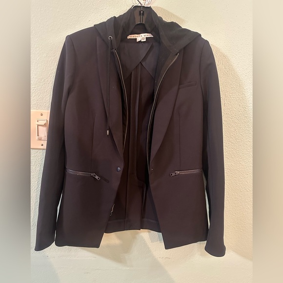 Veronica Beard Black Blazer with Two Removable Dickeys – Denim & Hoodie - Picture 4 of 12